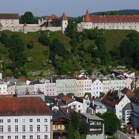 Bayerischer Hof Hotel บวร์กเฮาเซิน ภายนอก รูปภาพ